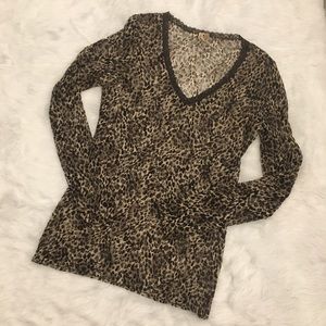 BKE by Buckle Leopard Animal Print Mesh Shirt
